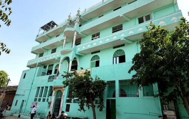 जयपुर में धार्मिक स्थलों पर बुलडोजर कार्रवाई, सुरक्षा के कड़े इंतजाम