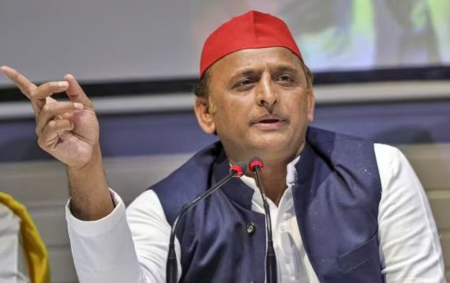 यूपीडा का प्रभार वापस लेने पर सियासत तेज, अखिलेश यादव ने साधा निशाना