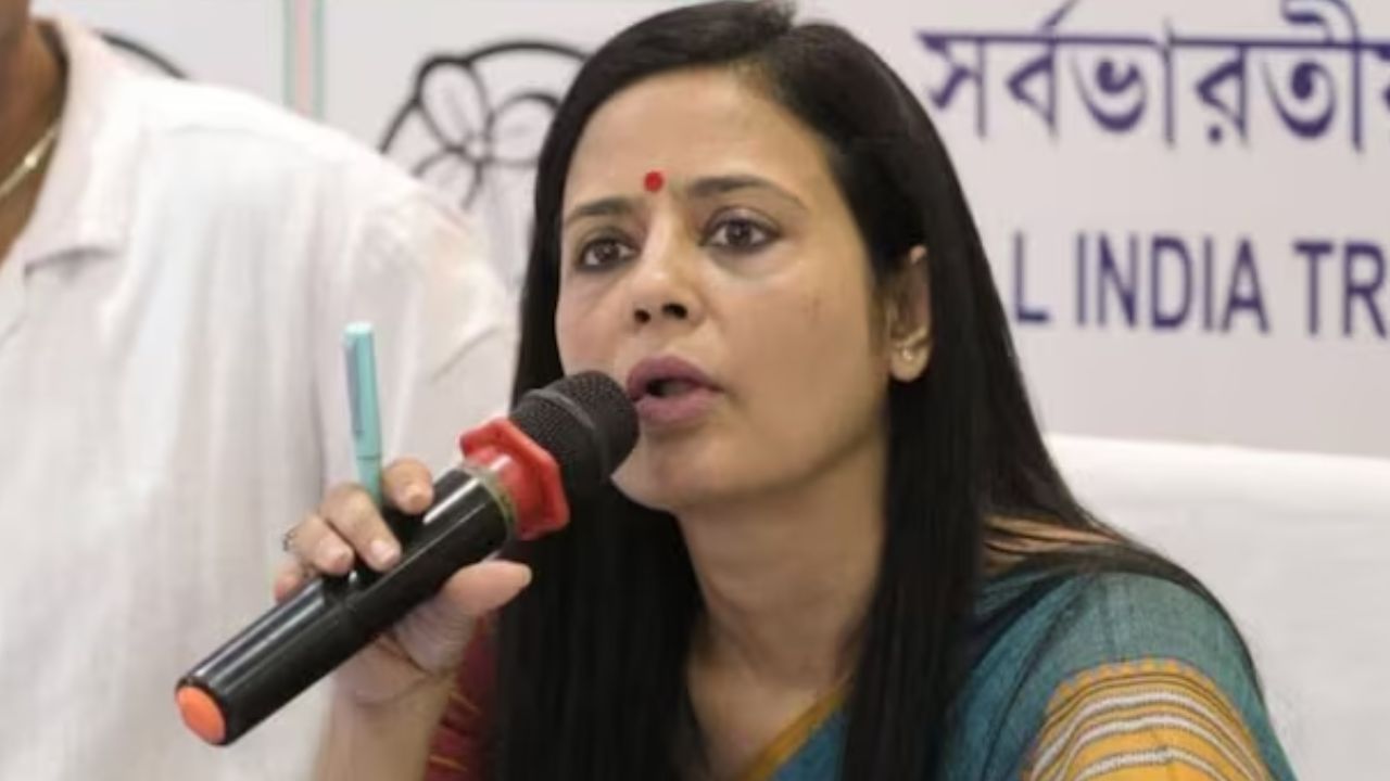 महुआ मोइत्रा के पोस्ट से बंगाल की राजनीति में बढ़ी हलचल, TMC में नए कयास