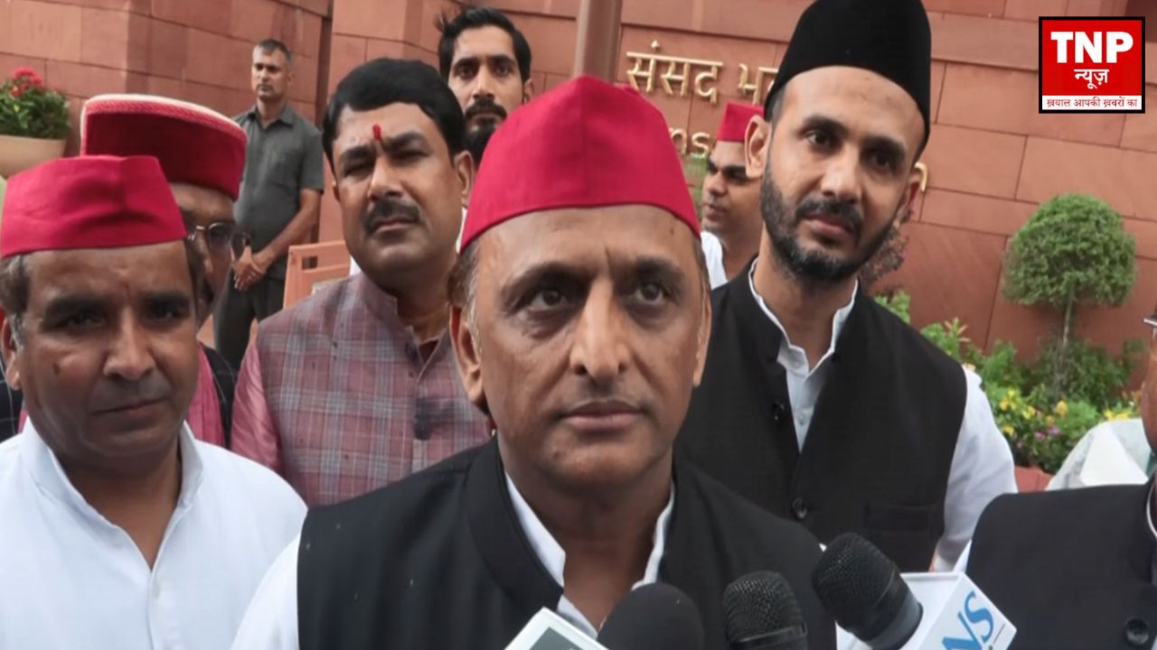 बांकीपुर उपचुनाव में प्रशांत किशोर की जीत पर अखिलेश यादव का तंज- "बीजेपी को मिला रिटर्न गिफ्ट"