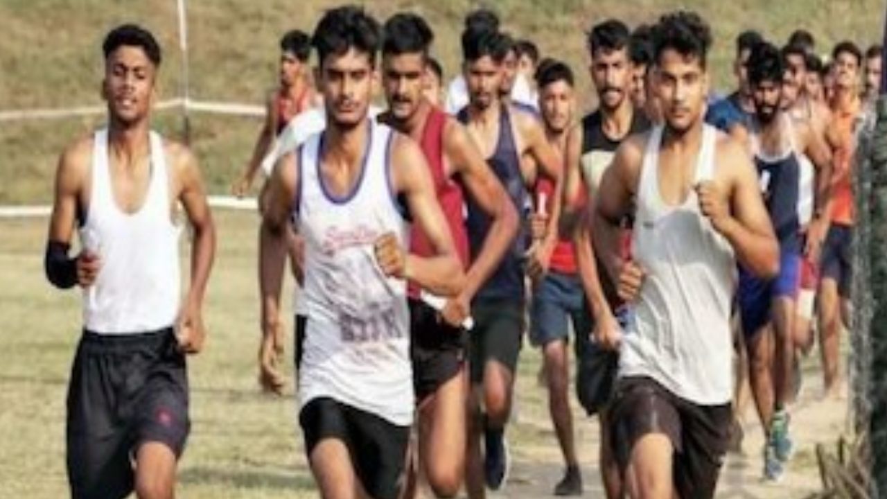 अग्निवीर भर्ती  रैली में जाने से पहले रखें इन 9 जरूरी दस्तावेजों का ध्यान, नहीं तो छूट सकता है मौका