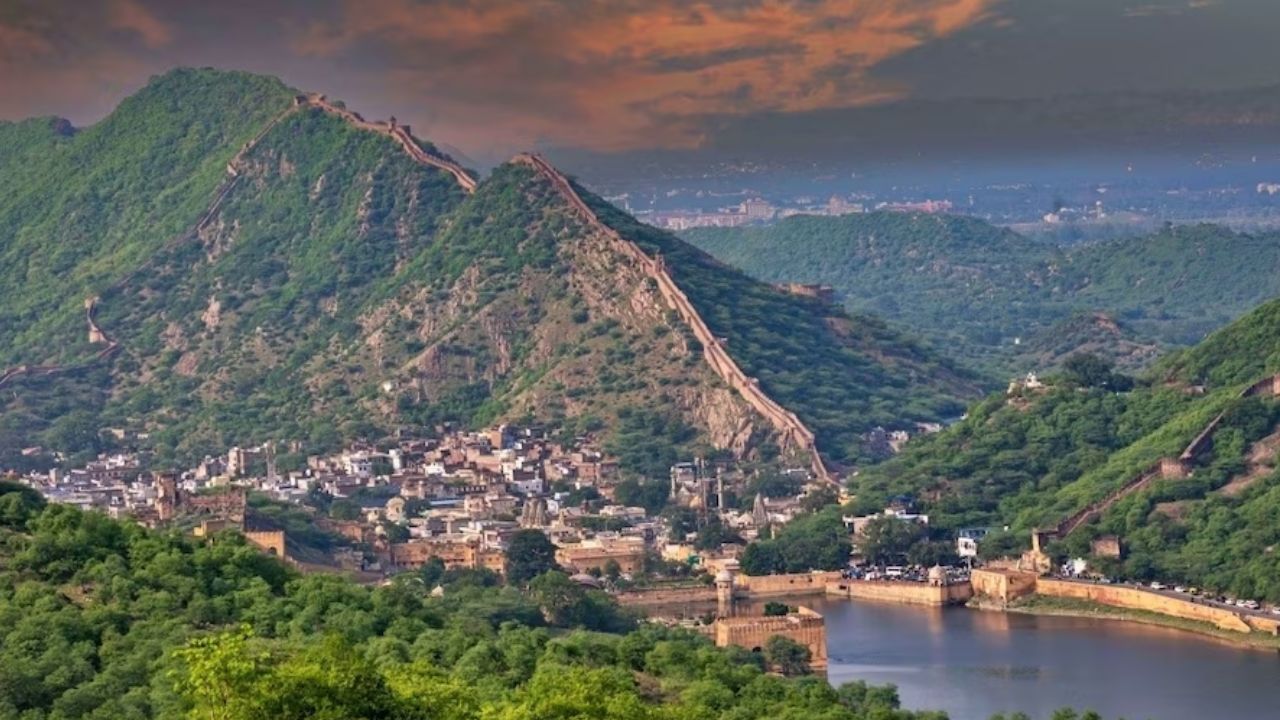 अरावली पर बनी कमेटी पर सवाल! 'पीपल फॉर अरावलीज' ने उठाई सलाह-मशविरा प्रक्रिया पर आपत्ति