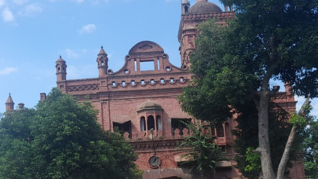 1920 की नींव से क्रांति के गुप्त अड्डे तक… मेरठ के गांधी आश्रम की वो कहानी, जिसे वक्त ने भुला दिया!