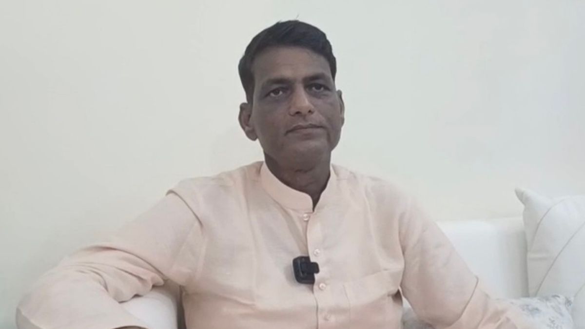 '25 हजार फीट गहरे गड्ढे में गाड़ दूंगा'... ASP नेता दामोदर यादव का करणी सेना पर विवादित बयान, FIR की मांग