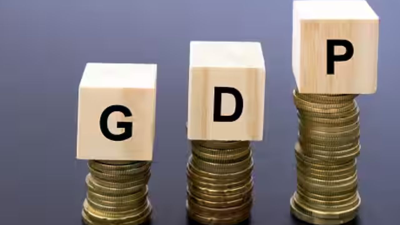 भारत की GDP ग्रोथ इस वित्त वर्ष 7.2 प्रतिशत रह सकती है, 8 प्रतिशत तक पहुंचने की क्षमता: मदन सबनवीस