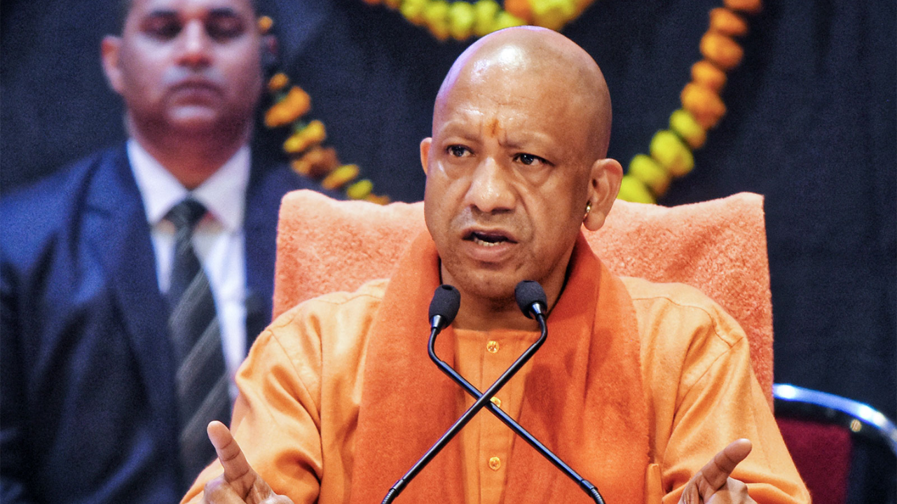 UP में फिर बड़ा प्रशासनिक फेरबदल, 20 IPS अफसरों का ट्रांसफर; कई जिलों में बदले SP